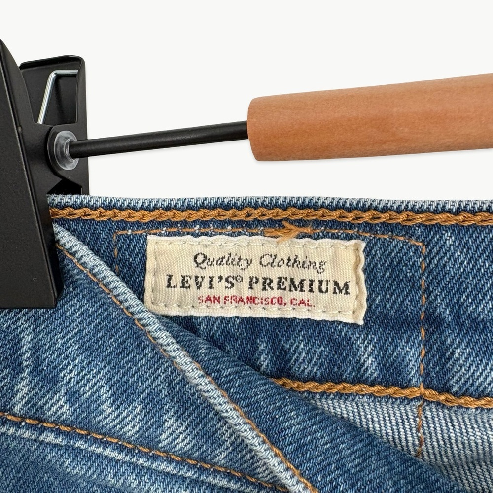Levi’s Premium Wedgie Straight Ankle Jeans Size 26x26 Medium Wash High Rise - Picture 6 of 12